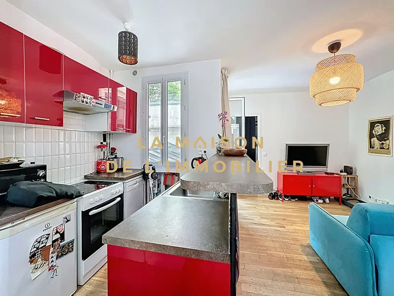 Appartement · 2 pièces · 32 m² · Paris 18ᵉ — photo 2
