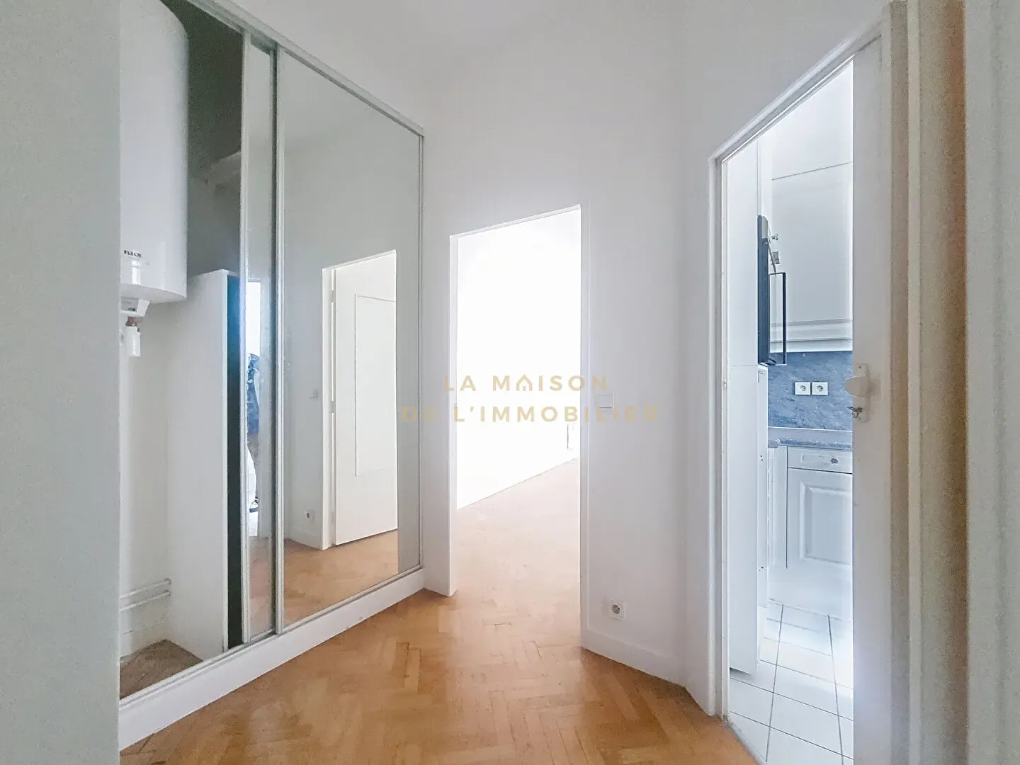 Appartement 2 pièces de 46 m² à vendre — Paris 2ᵉ — photo 2 sur 5